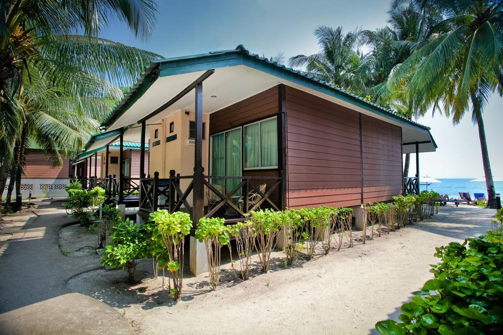 Tuna Bay Island Resort Kampong Pasir Hantu Exterior foto