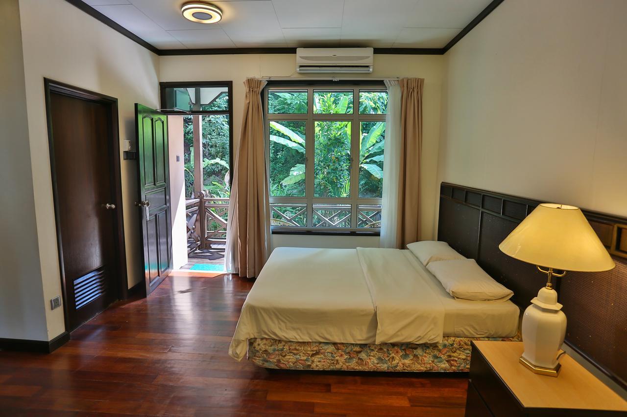 Tuna Bay Island Resort Kampong Pasir Hantu Exterior foto